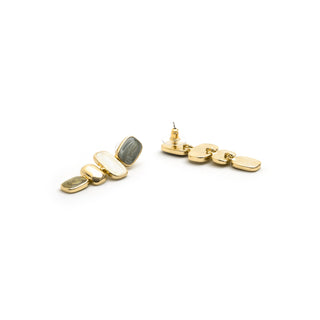 Pendientes de Madreperla Blanca acabado en oro amarillo de 18k - Natha-Dorado