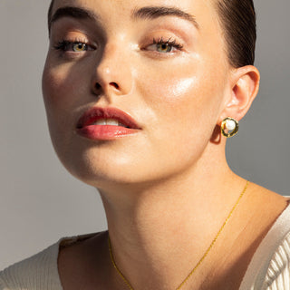 Pendientes acabados en oro amarillo 18K - Jaya-blanco