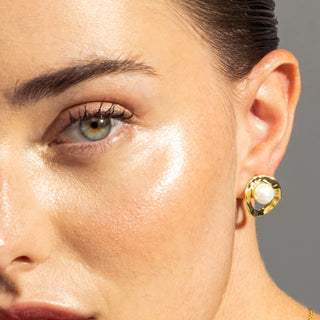 Pendientes acabados en oro amarillo 18K - Jaya-blanco