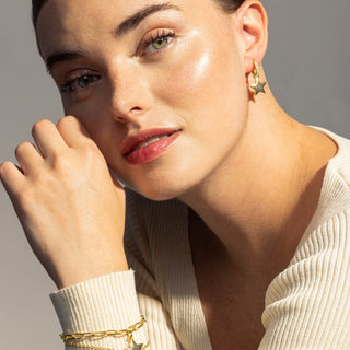 Pendientes de Circonita Brillante acabados en oro amarillo de 18K - Estrella-blanco