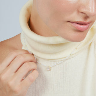 Collar de Cristal de Roca y Madreperla acabado en oro amarillo de 18k - Tasass-BLANCO