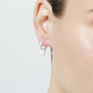 Pendientes de Madreperla Blanca Acabado En Plata - Tyasmi-Plateado