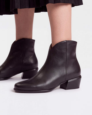 Botines FEI 01 Negros