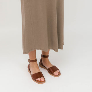 Brown Leather Flat Sandals with Buckle Up