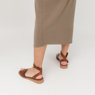 Brown Leather Flat Sandals with Buckle Up