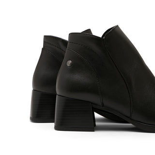 Black Leather Low-Heel Boots with V-Cut